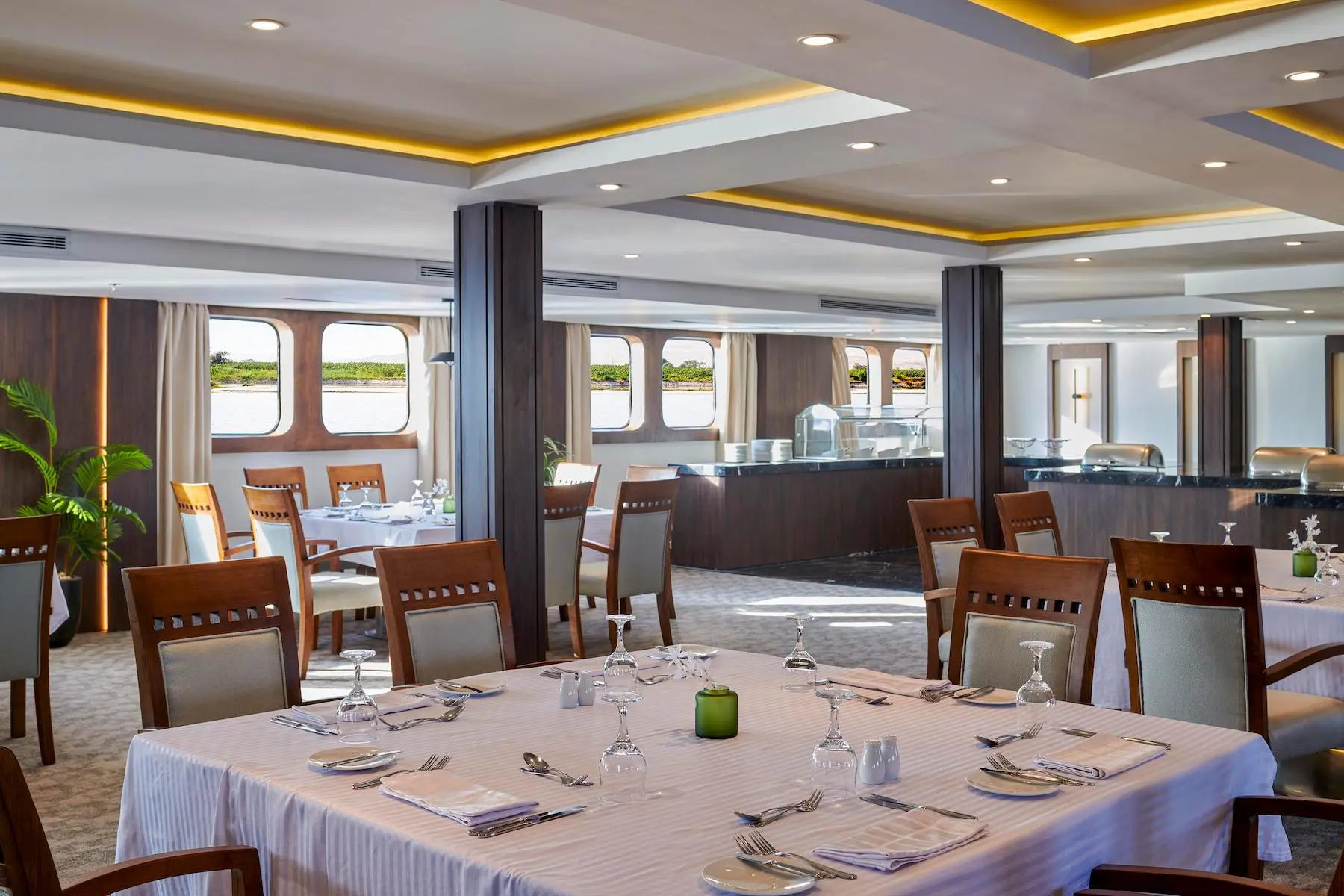 Restaurant - View 2