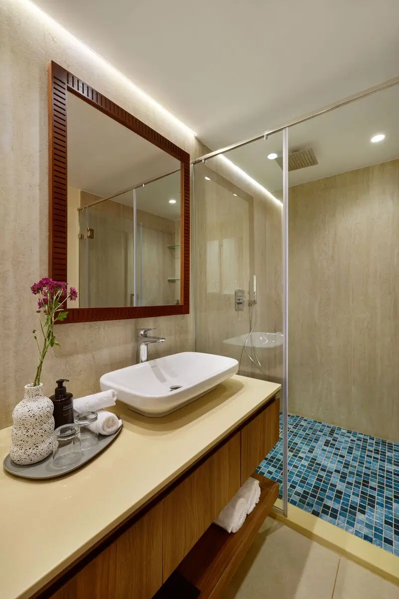 Balcony Suite - View 3