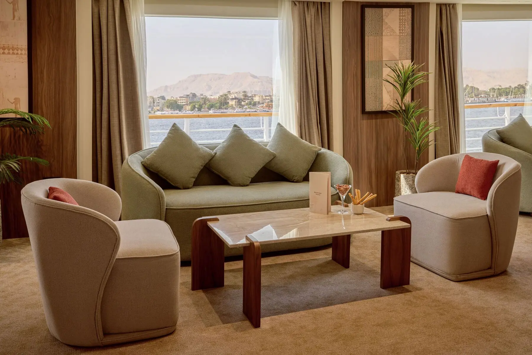 The Lounge Bar - View 3